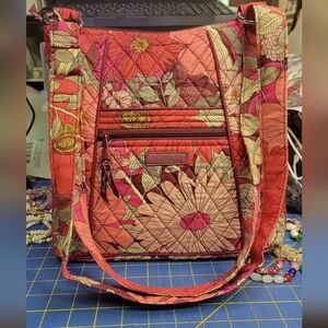 Vera Bradlwy Floral Quilted Crossbody Bag 21" x 21" x 2"